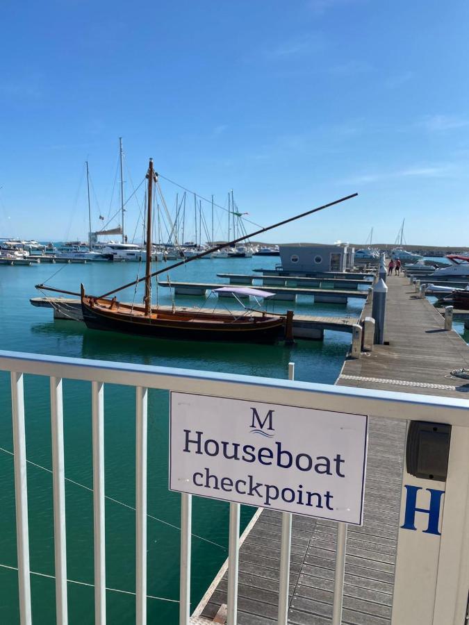 ホテル Marina Del Gargano Houseboat マンフレドーニア エクステリア 写真