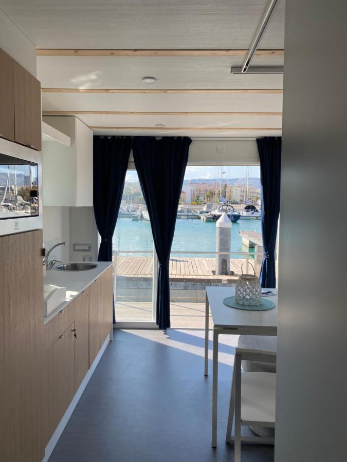 ホテル Marina Del Gargano Houseboat マンフレドーニア エクステリア 写真