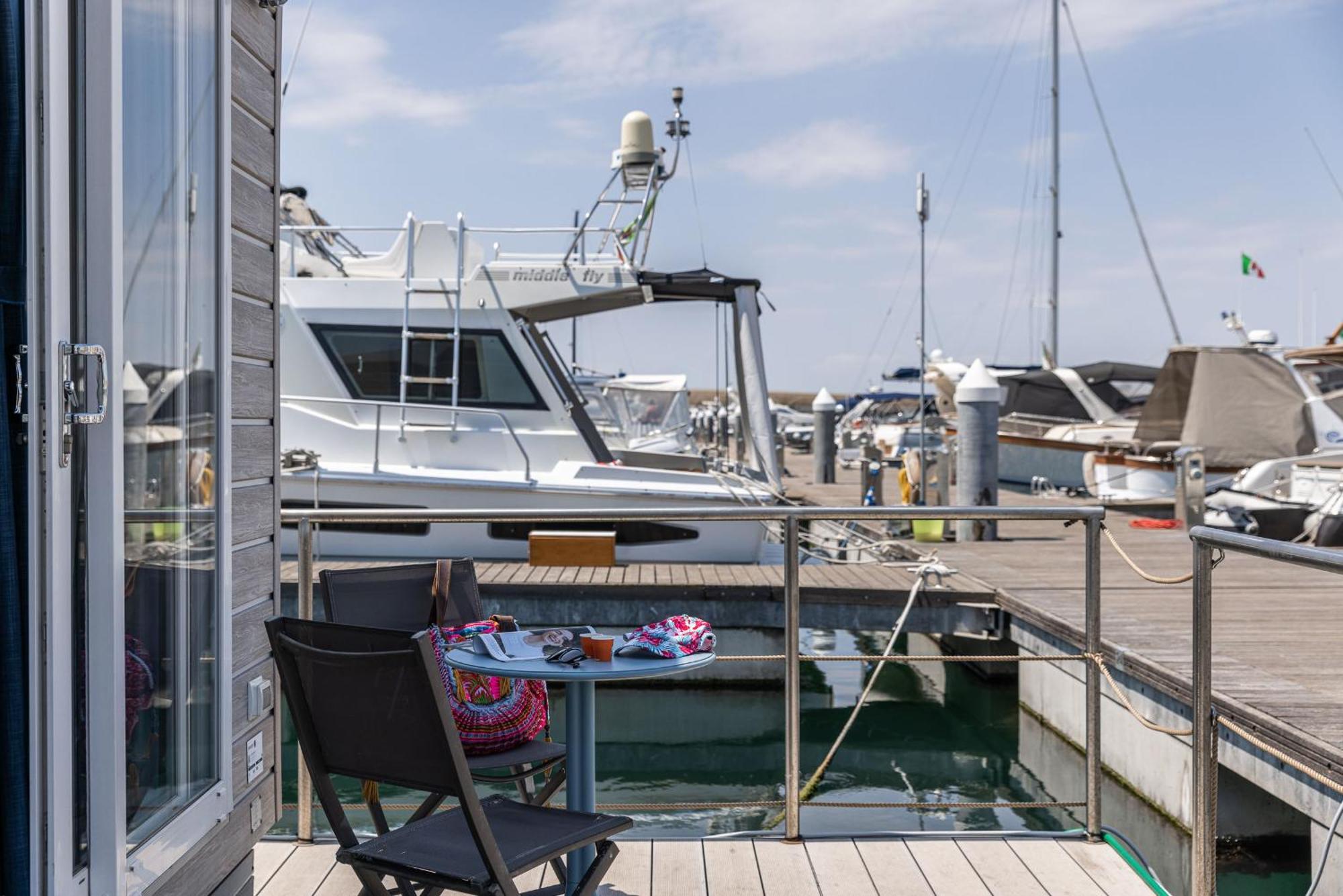 ホテル Marina Del Gargano Houseboat マンフレドーニア エクステリア 写真